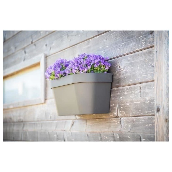 Pot mural - GARDEN ID Star - Taupe 36 x 16 cm - Réserve d'eau avec systeme de trop-plein - Recyclé et 100% recyclable Pot mural - GARDEN ID Star - Taupe 36 x 16 cm - Réserve d'eau avec systeme de trop-plein - Recyclé et 100% recyclable