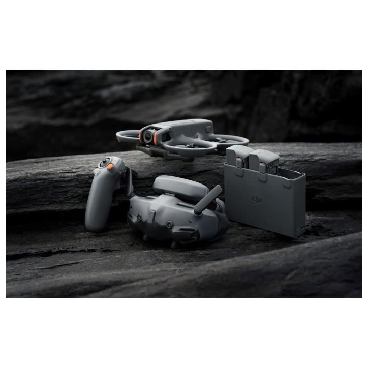 Pack Drone - DJI - Avata 2 + Stabilisateur RC Motion 3 + Casque Googles 3 + 3 batteries Pack Drone - DJI - Avata 2 + Stabilisateur RC Motion 3 + Casque Googles 3 + 3 batteries