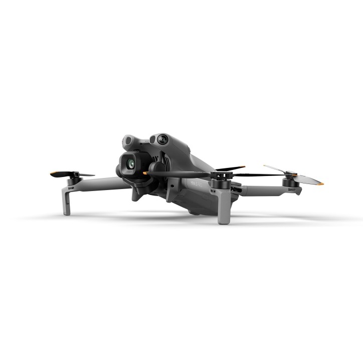 Pack drone - DJI - Mini 5 Pro Fly More Combo - Caméra CMOS 1 - Radiocommande DJI RC2 + accessoires Pack drone - DJI - Mini 5 Pro Fly More Combo - Caméra CMOS 1 - Radiocommande DJI RC2 + accessoires