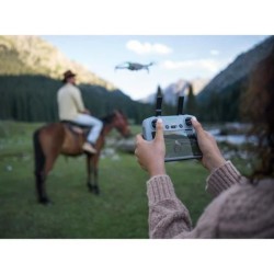 Drone - DJI - Mini 4 Pro Fly More Combo - Caméra 4K HDR - Pilotage Sm