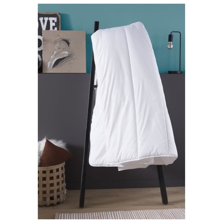 DODO Couette légere Country - 240 x 260 cm - Blanc DODO Couette légere Country - 240 x 260 cm - Blanc