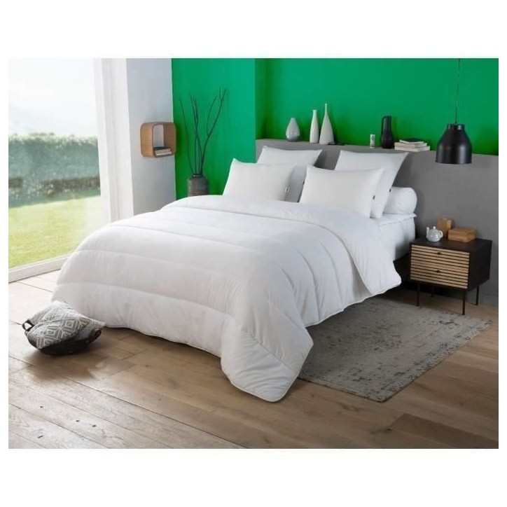 DODO Couette tempérée 300gr/m² anti-acarians VICTORIA 220x240 cm blanc DODO Couette tempérée 300gr/m² anti-acarians VICTORIA 220x240 cm blanc