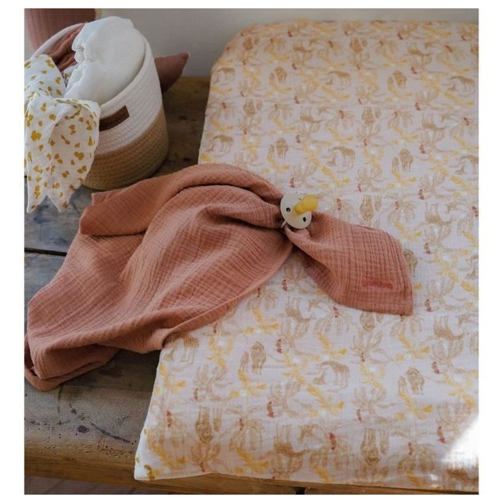 Matelas a langer - DOMIVA - Honey Moon - Ultra confortable - Housse réversible et déhoussable Matelas a langer - DOMIVA - Honey Moon - Ultra confortable - Housse réversible et déhoussable