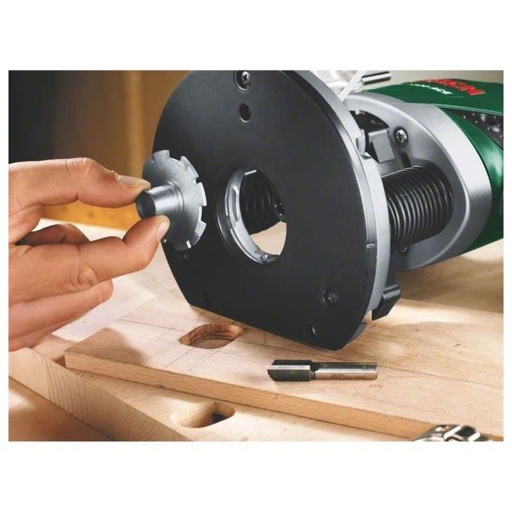 Défonceuse Bosch - POF 1400 ACE (1400W, livrée avec set d'accessoires)