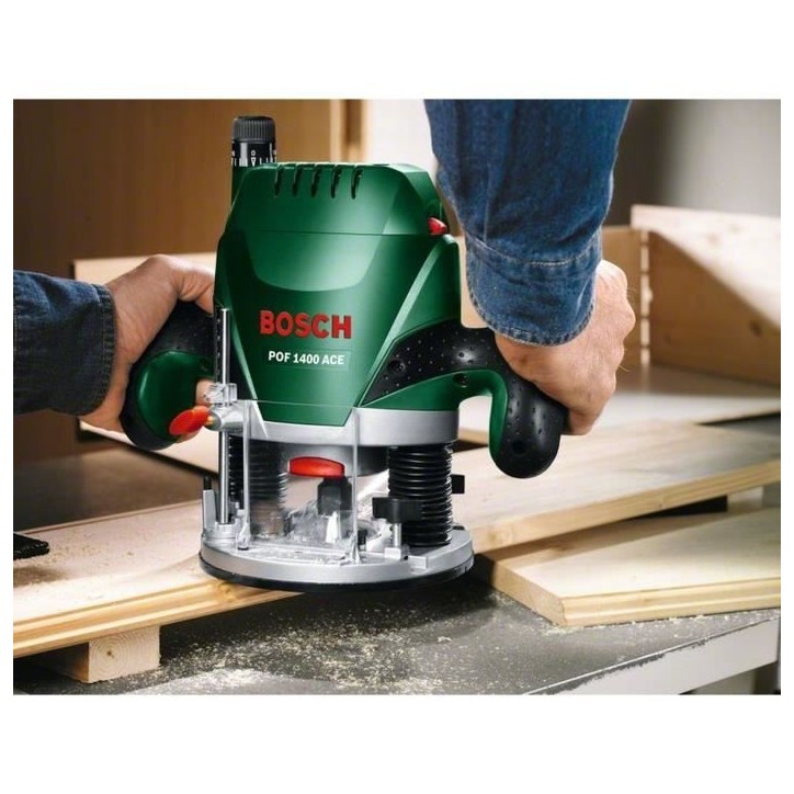Défonceuse Bosch - POF 1400 ACE (1400W, livrée avec set d'accessoires)