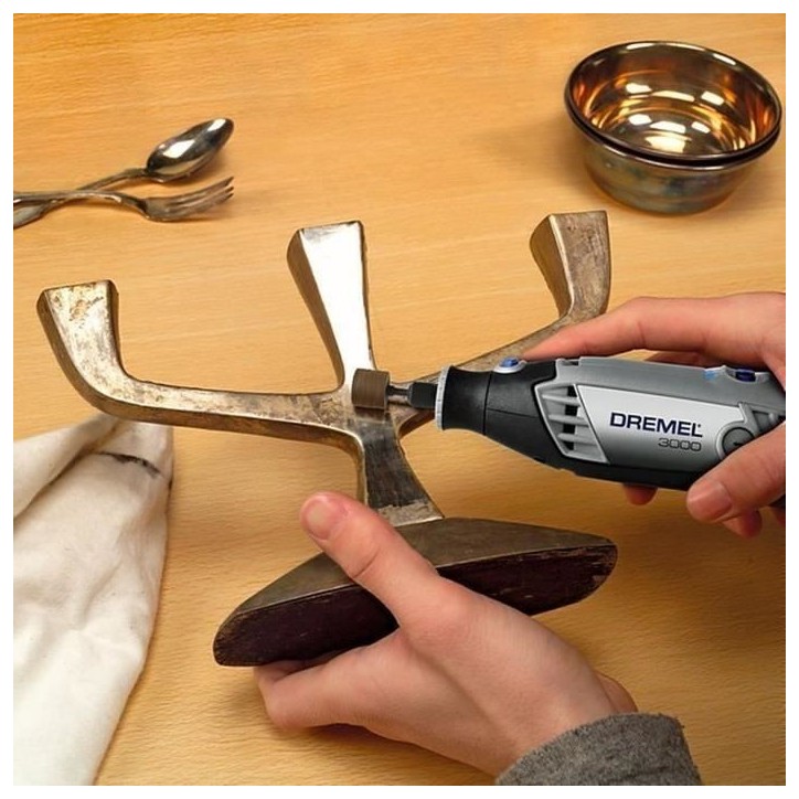 Outil rotatif multifonction DREMEL - filaire 3000-1/25 - 130W - 25 accessoires + abre flexible - F0133000JP Outil rotatif multifonction DREMEL - filaire 3000-1/25 - 130W - 25 accessoires + abre flexible - F0133000JP