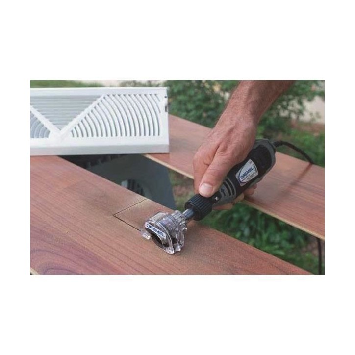 Adaptation Mini scie circulaire DREMEL 670 - Pour découper le bois avec précision Adaptation Mini scie circulaire DREMEL 670 - Pour découper le bois avec précision