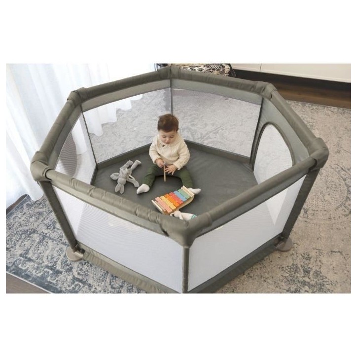 Parc Explore - DREAMBABY - 6 côtés avec base en tissu et cadre rembourré - Ø 1,40 m - H 70 cm - Taupe Parc Explore - DREAMBABY - 6 côtés avec base en tissu et cadre rembourré - Ø 1,40 m - H 70 cm - Taupe