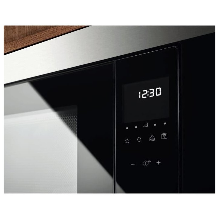 Micro-ondes encastrable - ELECTROLUX - CMS4253TMX - Inox anti-trace - 23l - Grill - H 388 x L 595 x P 400 mm Micro-ondes encastrable - ELECTROLUX - CMS4253TMX - Inox anti-trace - 23l - Grill - H 388 x L 595 x P 400 mm
