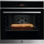 Four Pyrolyse - Chaleur tournante pulsée - ELECTROLUX EOF8P08X - 99 recettes automatiques - Interface tactile - Porte froide