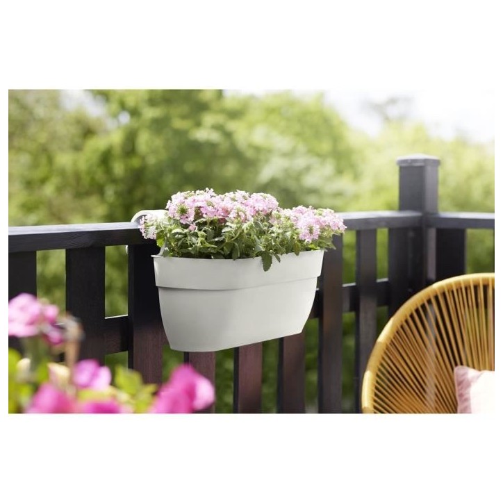 ELHO Balconniere Vibia Campana Easy Hanger Large - 7,5 L - 46 x 24 x 26,5 cm - Blanc Soie ELHO Balconniere Vibia Campana Easy Hanger Large - 7,5 L - 46 x 24 x 26,5 cm - Blanc Soie