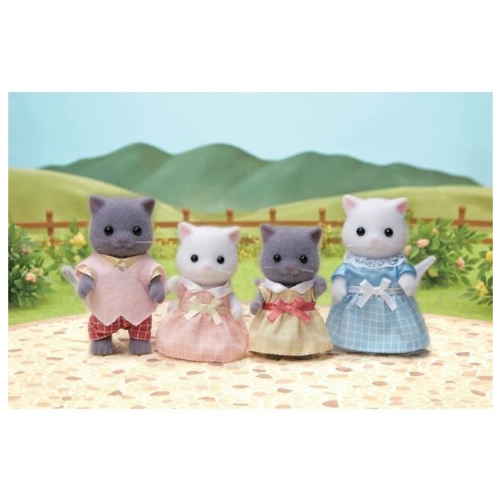 SYLVANIAN FAMILIES - Famille chat persan - 4 personnages articulés et habillés - Pour enfants a partir de 3 ans SYLVANIAN FAMILIES - Famille chat persan - 4 personnages articulés et habillés - Pour enfants a partir de 3 ans