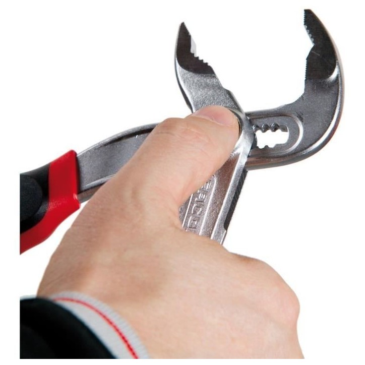 Pince multiprise entrepassée a verrouillage gaine CPE ouverture 28mm de longueur 250mm - FACOM - 181A.25CPEPB Pince multiprise entrepassée a verrouillage gaine CPE ouverture 28mm de longueur 250mm - FACOM - 181A.25CPEPB