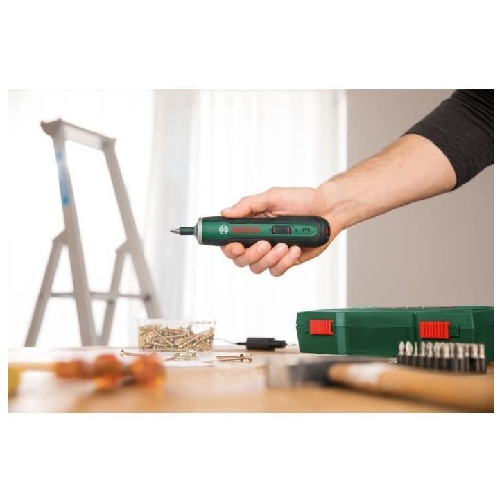 Visseuse sans fil ergonomique Bosch - PushDrive (3,6V - 1,5Ah intégrée, recharge Micro USB, livrée avec 32 embouts de vissage