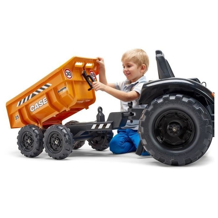 Tractopelle a pédales - FALK - Case CE - Des 3 ans - 100% Fabriqué en France - 50% de plastique recyclé Tractopelle a pédales - FALK - Case CE - Des 3 ans - 100% Fabriqué en France - 50% de plastique recyclé