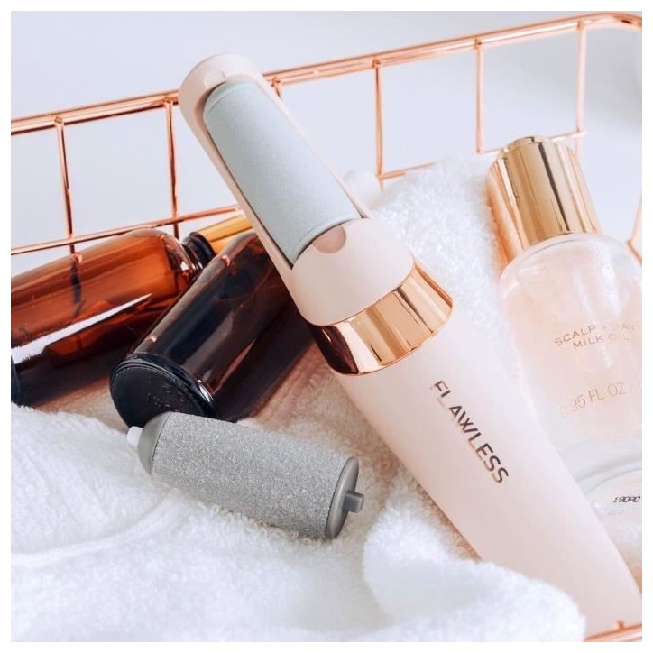 Finishing Touch Flawless Pedi - Râpe Pied Électrique Rechargeable - Anti-callosités - Expérience de Pédicure a Domicile Finishing Touch Flawless Pedi - Râpe Pied Électrique Rechargeable - Anti-callosités - Expérience de Pédicure a Domicile