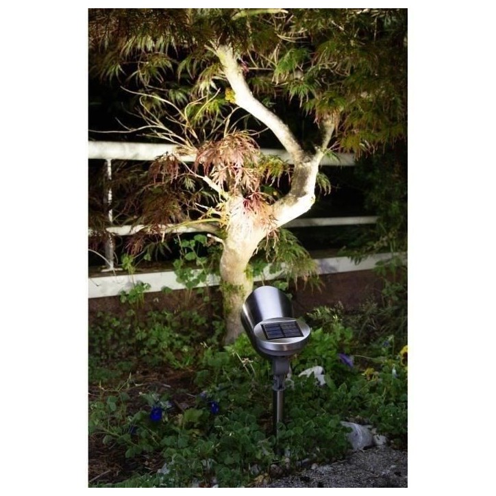 Spot a énergie solaire en inox brossé - GALIX - 0,29W - 30 Lumens - 8h d'éclairage Spot a énergie solaire en inox brossé - GALIX - 0,29W - 30 Lumens - 8h d'éclairage