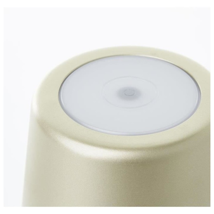 Lampe a poser d'extérieur - BRILLIANT - KAAMI - Rechargeable - Or mat - LED - 2W - 310lm - 3000K - DIM - USB - 3-Step DIM - IP5 Lampe a poser d'extérieur - BRILLIANT - KAAMI - Rechargeable - Or mat - LED - 2W - 310lm - 3000K - DIM - USB - 3-Step DIM - IP5