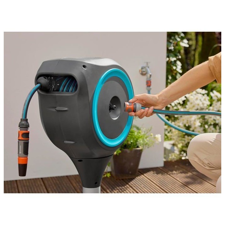 Dévidoir automatique pour terrasse - GARDENA - RollUp S - Bleu - Longueur 15 m - Tuyau 13 mm Dévidoir automatique pour terrasse - GARDENA - RollUp S - Bleu - Longueur 15 m - Tuyau 13 mm