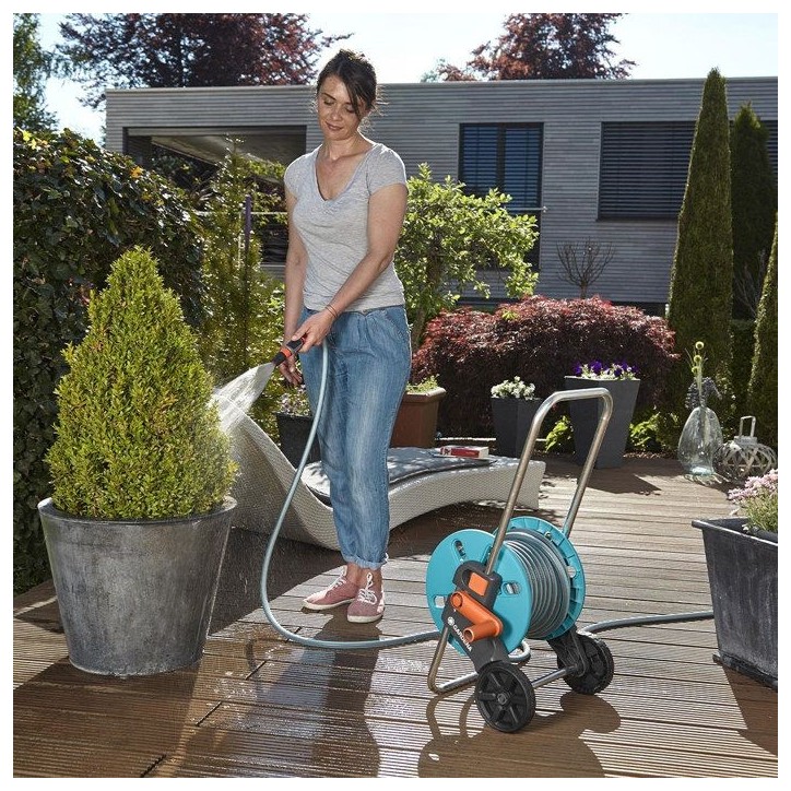 Dévidoir sur roues GARDENA CleverRoll taille S - Tuyau 20m ø 13mm et lance d'arrosage - Garantie 5 ans Dévidoir sur roues GARDENA CleverRoll taille S - Tuyau 20m ø 13mm et lance d'arrosage - Garantie 5 ans