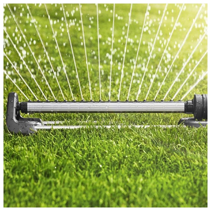 Arroseur oscillant GARDENA Aqua L - Surface 280m² - Portée 18m max - Résistant UV et gel - Garantie 5 ans Arroseur oscillant GARDENA Aqua L - Surface 280m² - Portée 18m max - Résistant UV et gel - Garantie 5 ans