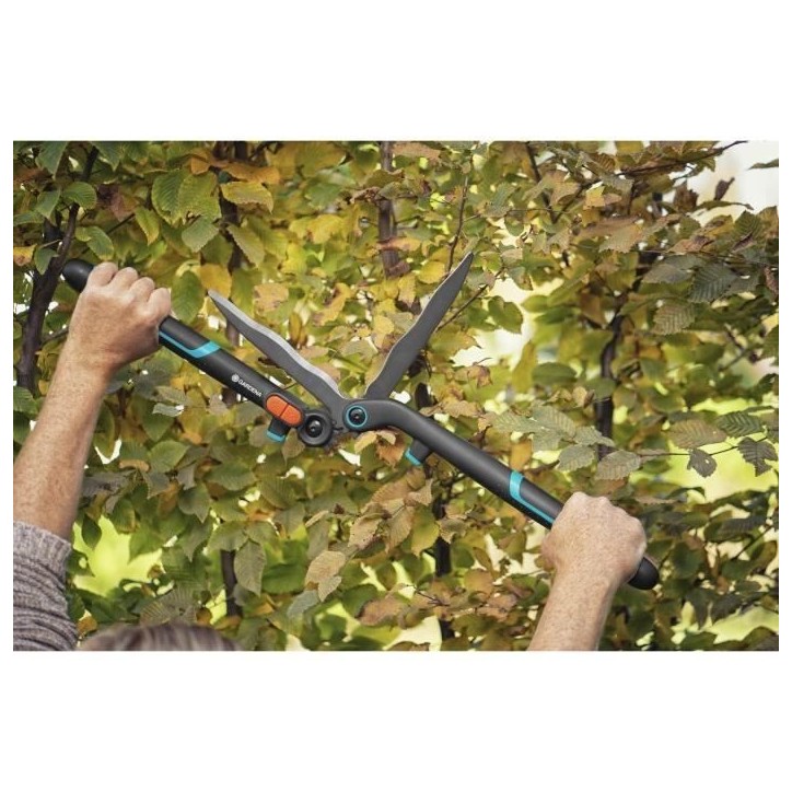 GARDENA Cisaille a haies 2en1 EnergyCut –Lames ondulées –Revetement anti-adhérence – Double crémaillere – Garantie 25 GARDENA Cisaille a haies 2en1 EnergyCut –Lames ondulées –Revetement anti-adhérence – Double crémaillere – Garantie 25