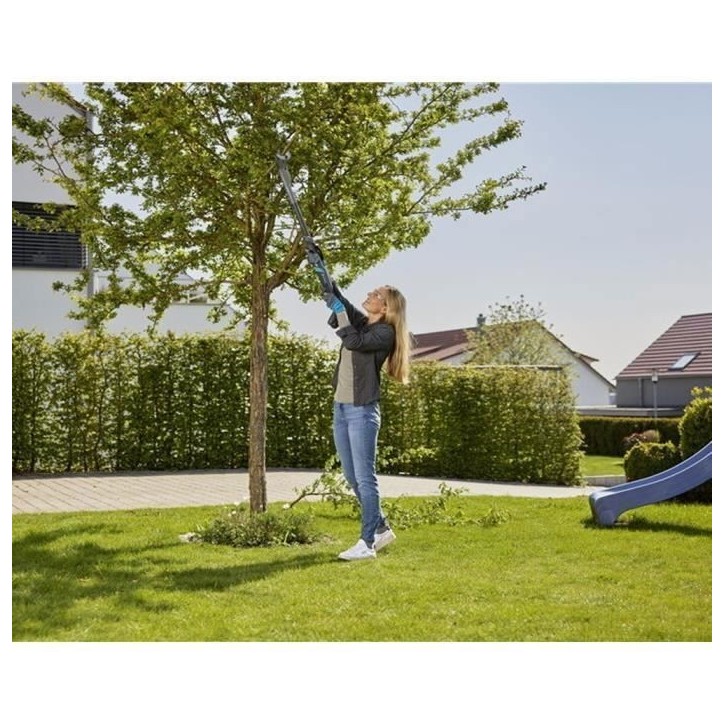 Coupe-branches - GARDENA - EasyCut P4A - 18 V Li-Ion / 2,0 Ah - Ø de coupe max 28 mm Coupe-branches - GARDENA - EasyCut P4A - 18 V Li-Ion / 2,0 Ah - Ø de coupe max 28 mm