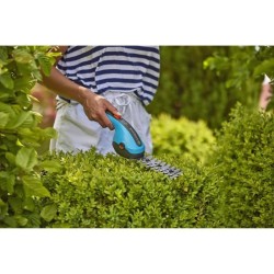 Cisaille a gazon ClassicCut Li - GARDENA - Manche télescopique - Roue