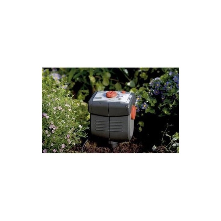 GARDENA Programmateur 6030 Classic – Ecran LCD – Systeme centralisé – Boîtier pour intérieur – Branchement sur 230V GARDENA Programmateur 6030 Classic – Ecran LCD – Systeme centralisé – Boîtier pour intérieur – Branchement sur 230V