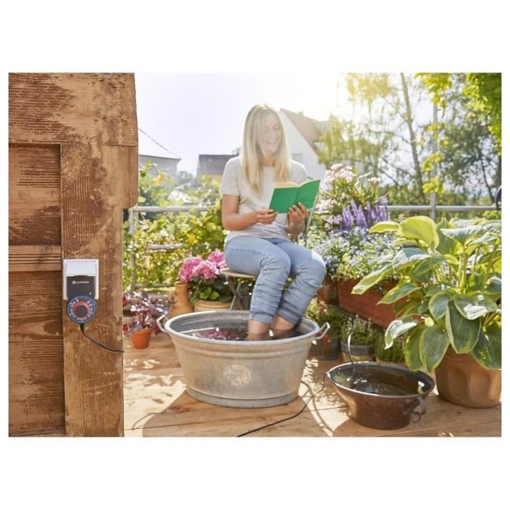 GARDENA Arrosoir automatique balcons et terrasses – Kit complet – Arrosage autonome – Alimentation via prise 230V – (140 GARDENA Arrosoir automatique balcons et terrasses – Kit complet – Arrosage autonome – Alimentation via prise 230V – (140