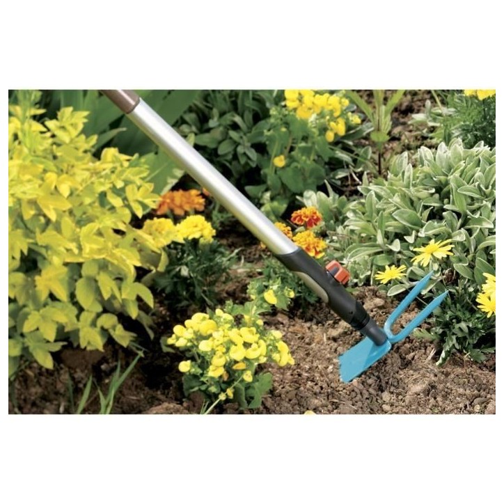 Serfouette Combisystem GARDENA 7.5cm - Acier inoxydable - Outil pour travaux de sol - Garantie 25 ans Serfouette Combisystem GARDENA 7.5cm - Acier inoxydable - Outil pour travaux de sol - Garantie 25 ans