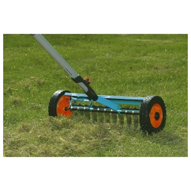 GARDENA Scarificateur sur roues 32cm Combisystem - Lames inox anti bourrage – Anti-mousse et émiettage – Garantie 25 ans (3 GARDENA Scarificateur sur roues 32cm Combisystem - Lames inox anti bourrage – Anti-mousse et émiettage – Garantie 25 ans (3