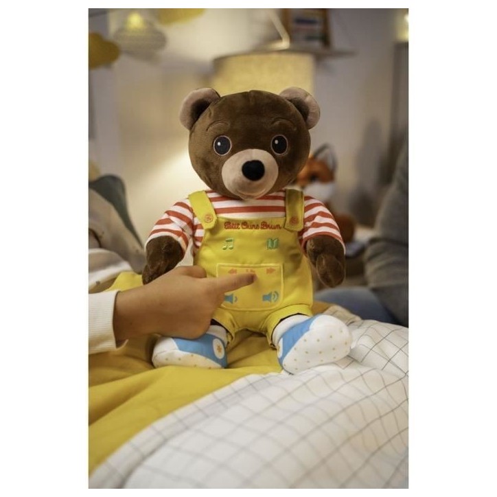 Gipsy Toys - Petit Ours Brun – Peluche Musicale Qui Parle Conteur d'Histoires - 28 cm – Marron Jaune Rouge Gipsy Toys - Petit Ours Brun – Peluche Musicale Qui Parle Conteur d'Histoires - 28 cm – Marron Jaune Rouge