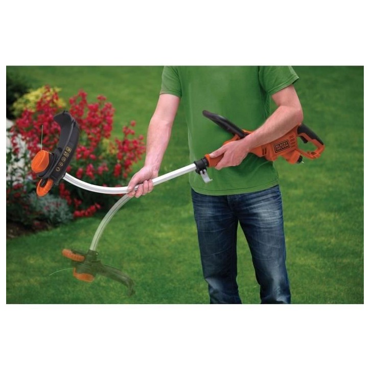 Coupe-bordure électrique BLACK+DECKER - GL8033-QS - 800W - 33 cm - Filaire - tete pivotante - tube télescopique Coupe-bordure électrique BLACK+DECKER - GL8033-QS - 800W - 33 cm - Filaire - tete pivotante - tube télescopique