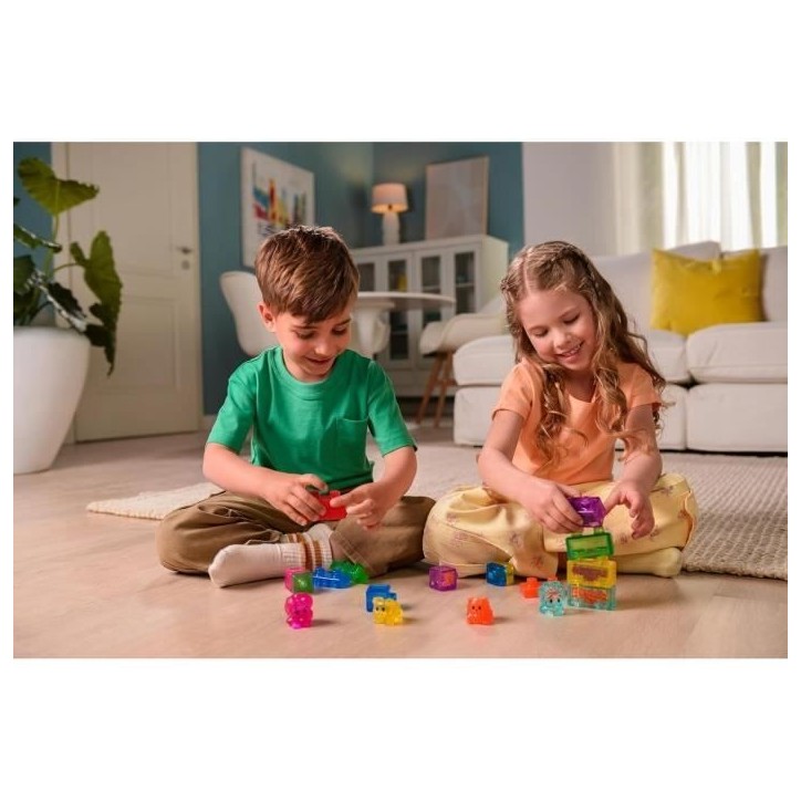 My Pets and Me - Jeu de construction - JELLY BLOX - GOLIATH - 20 blocs - 2 personnages - 2 animaux - Des 2 ans My Pets and Me - Jeu de construction - JELLY BLOX - GOLIATH - 20 blocs - 2 personnages - 2 animaux - Des 2 ans