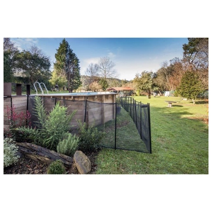 Barriere souple de sécurité - GRE - 3 m x H 1,33 m - Pré-montée - Toile recoupable - 4 poteaux + caches discrets Barriere souple de sécurité - GRE - 3 m x H 1,33 m - Pré-montée - Toile recoupable - 4 poteaux + caches discrets