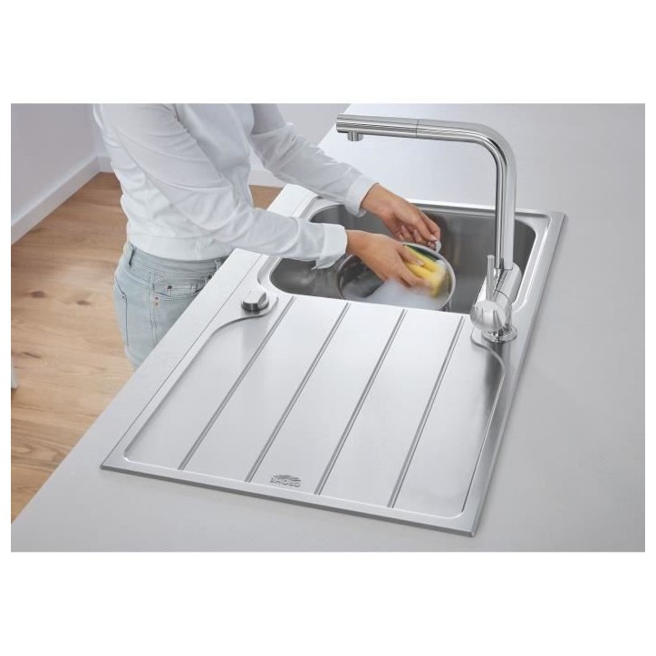 GROHE Mitigeur évier Minta 32168000 - Douchette extractible - Bec L - Bec tube pivotant 360° - Clapet anti-retour - Chrome GROHE Mitigeur évier Minta 32168000 - Douchette extractible - Bec L - Bec tube pivotant 360° - Clapet anti-retour - Chrome