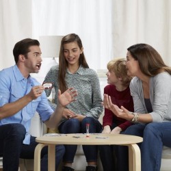 Mache-Mots Enfants contre parents, Jeu de societe ambiance pour la fam