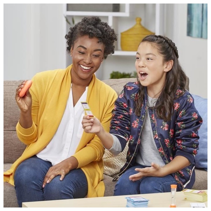 TABOO Enfants contre Parents, Jeu de societe de reflexion, Jeu de plateau pour la famille Version francaise TABOO Enfants contre Parents, Jeu de societe de reflexion, Jeu de plateau pour la famille Version francaise