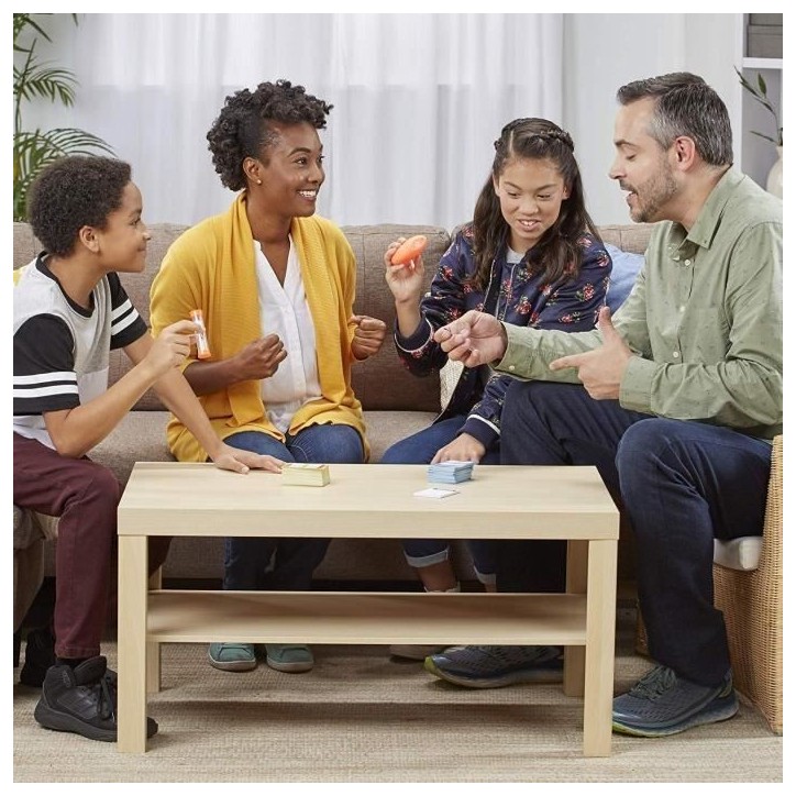 TABOO Enfants contre Parents, Jeu de societe de reflexion, Jeu de plateau pour la famille Version francaise TABOO Enfants contre Parents, Jeu de societe de reflexion, Jeu de plateau pour la famille Version francaise