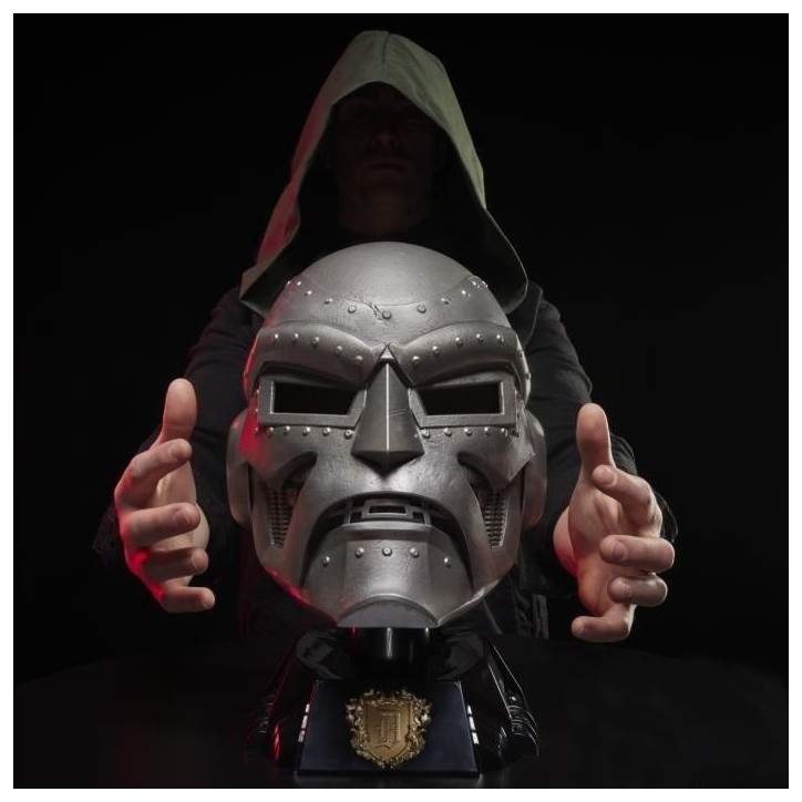 Casque premium de Doctor Doom, article de cosplay, pour adultes, Marvel Legends Series, Des 14 ans Casque premium de Doctor Doom, article de cosplay, pour adultes, Marvel Legends Series, Des 14 ans