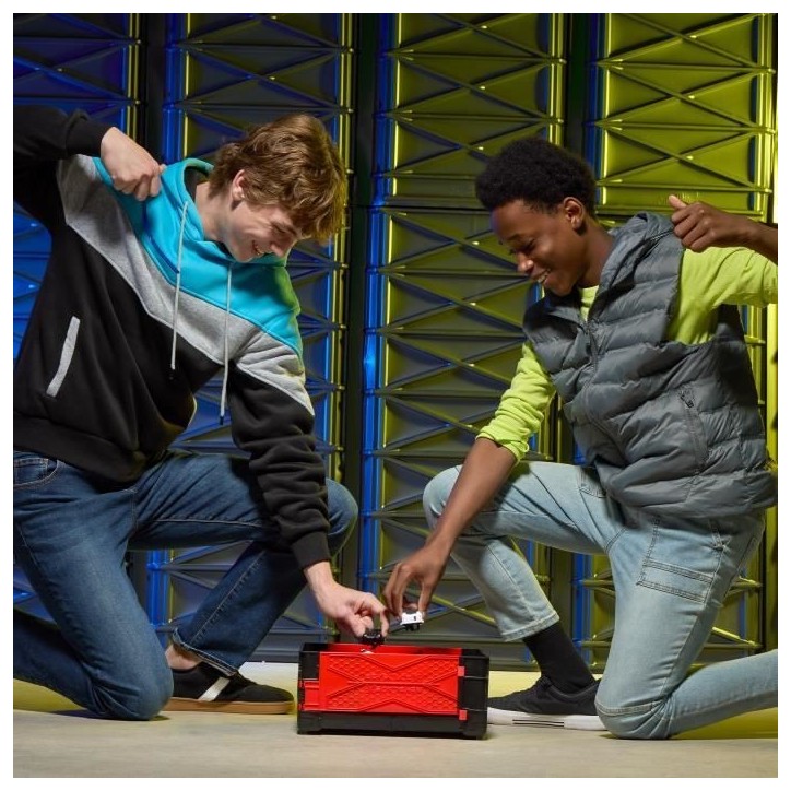 Beyblade X Arene de combat mobile, Beystadium pour toupies de compétition Beyblade (toupie et lanceur requis, vendus séparéme