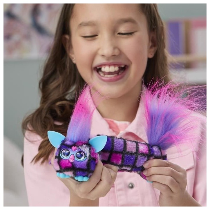 Furby DJ Furblets Dis-Co-Dazz, Mini peluche électronique, jouet pour enfant, 45 sons et musiques, des 6 ans Furby DJ Furblets Dis-Co-Dazz, Mini peluche électronique, jouet pour enfant, 45 sons et musiques, des 6 ans