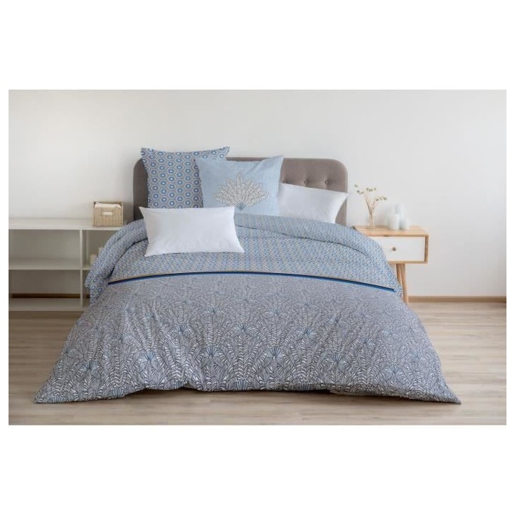 Parure de couette 220x240 cm HOME LINGE PASSION LOUXOR : Housse de couette + 2 taies d'oreiller - 100% Coton 57 Fils - Bleu Parure de couette 220x240 cm HOME LINGE PASSION LOUXOR : Housse de couette + 2 taies d'oreiller - 100% Coton 57 Fils - Bleu