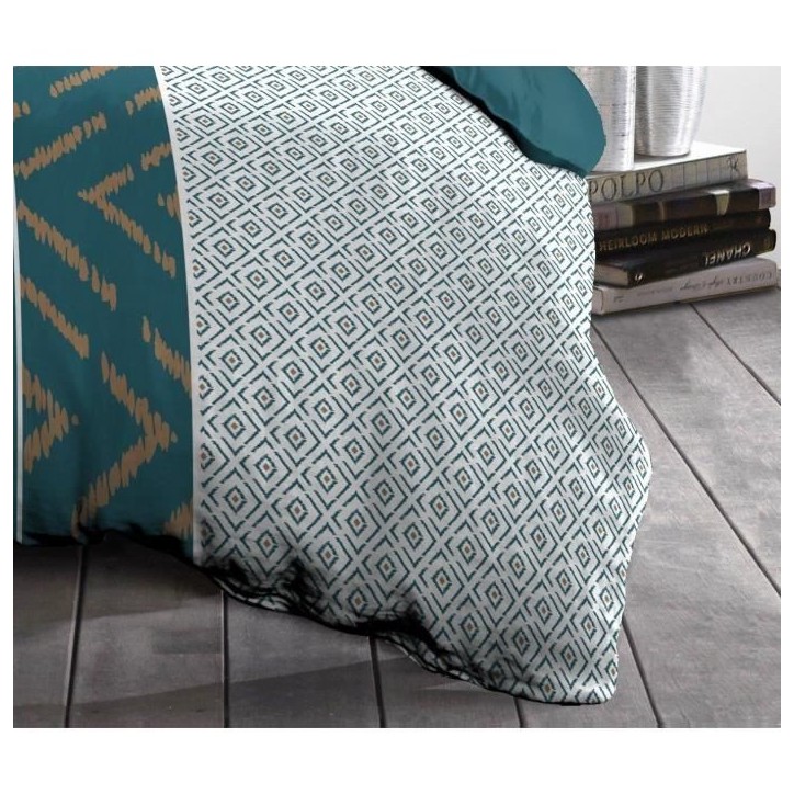 Parure de couette microfibre Ethno - 1 housse de couette 240x260 cm + 2 taies d'oreiller 63x63 cm - Bleu Canard - HOME LINGE Parure de couette microfibre Ethno - 1 housse de couette 240x260 cm + 2 taies d'oreiller 63x63 cm - Bleu Canard - HOME LINGE