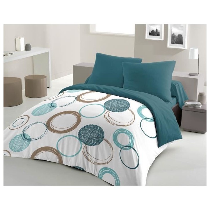 Parure de couette HOME LINGE PASSION Audace - couette 220 x 240 cm + 2 taies d'oreiller 63x63 cm - Bleu canard Parure de couette HOME LINGE PASSION Audace - couette 220 x 240 cm + 2 taies d'oreiller 63x63 cm - Bleu canard