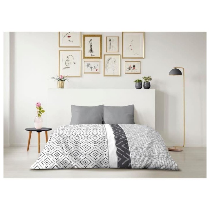 Parure de couette microfibre ETHNO - 1 housse de couette 220 x 240 cm + 2 taies d'oreiller 63 x 63 cm - Gris Parure de couette microfibre ETHNO - 1 housse de couette 220 x 240 cm + 2 taies d'oreiller 63 x 63 cm - Gris