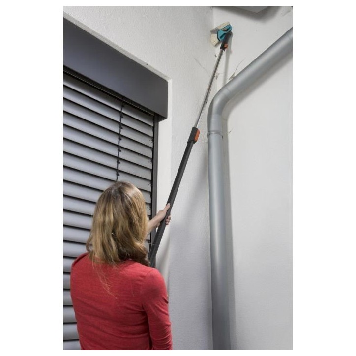 GARDENA Balai tete de loup Combisystem - Brosse haute qualité – Boîtier plastique – Jardin et intérieur – Garantie 25 a GARDENA Balai tete de loup Combisystem - Brosse haute qualité – Boîtier plastique – Jardin et intérieur – Garantie 25 a