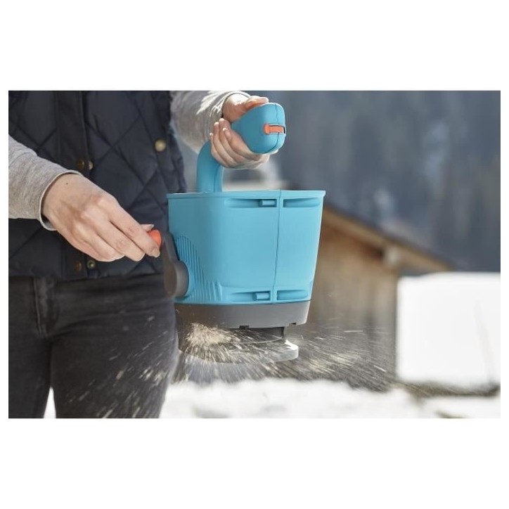 GARDENA Epandeur a main M – Capacité totale 1.8L – Surface 100m² max – Largeur d'épandage 4m – Poignée ergonomique GARDENA Epandeur a main M – Capacité totale 1.8L – Surface 100m² max – Largeur d'épandage 4m – Poignée ergonomique