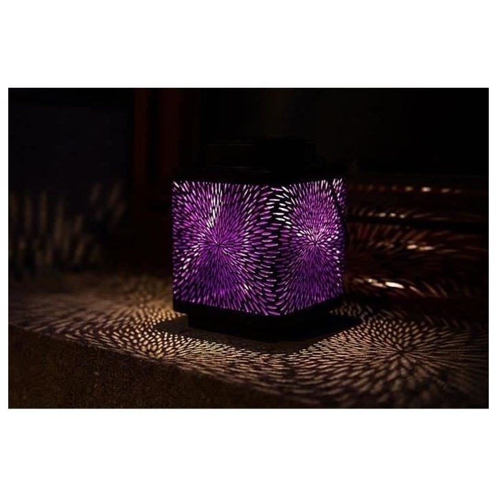 Lanterne solaire - GARDEN ID Attract - Mauve 16 x 16 h23 cm - 6 a 8h autonomie - Mobile - Bouton on/off. Lanterne solaire - GARDEN ID Attract - Mauve 16 x 16 h23 cm - 6 a 8h autonomie - Mobile - Bouton on/off.